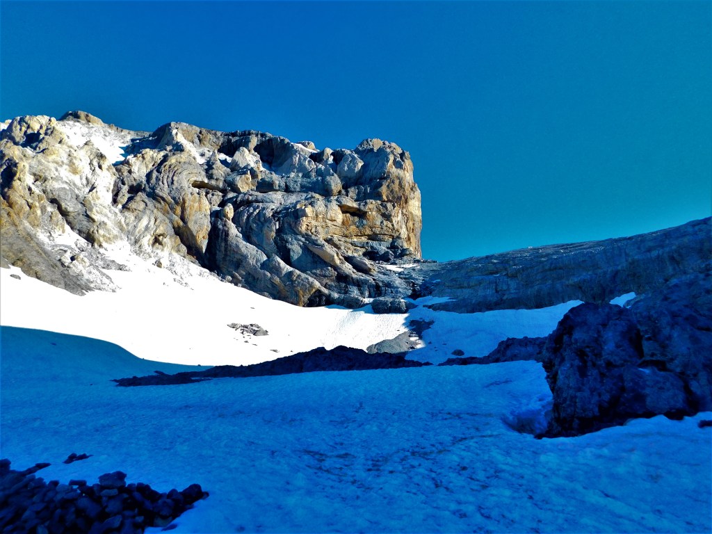 Regreso al Alto Pirineo. Cilindro de Marboré (3325&nbsp;m)