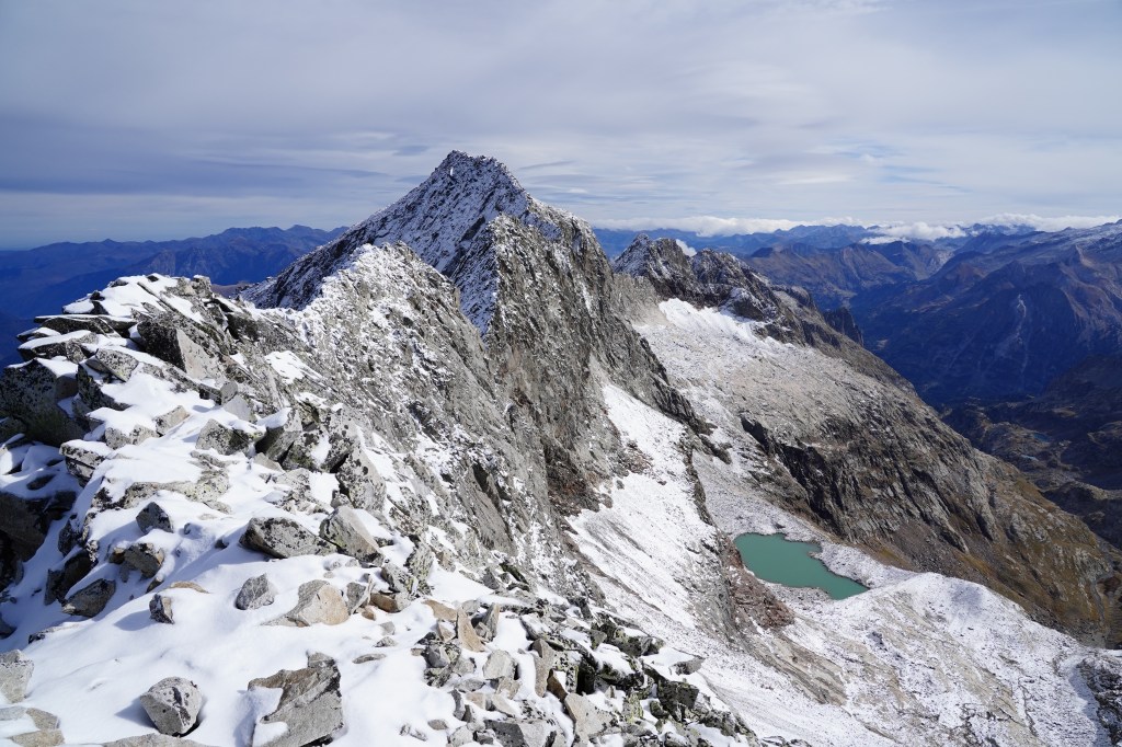 Tusse de Remuñe (3041 m), Pirineo&nbsp;solitario.